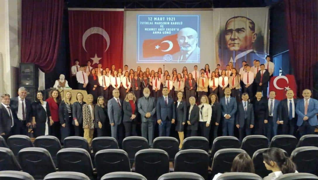 İstiklal Marşı'nın kabulünün 103. Yıl dönümü ve Mehmet Akif Ersoy'u Anma Programı  Park İçi Sinema Salonunda Çağlak Anadolu Lisesi Tarafından Yapıldı.